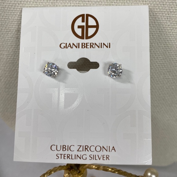 Beautiful sparkly CZ crystal stud earrings